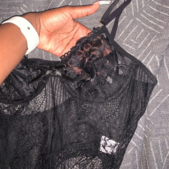 Black lace bodysuit - Picture 2 of 5